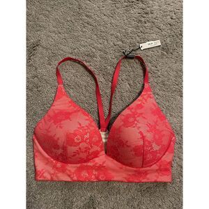 Victoria's Secret Body By Victoria Lightly Lined Plunge‎ Bra 32D Red Lace